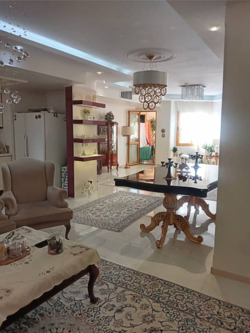 سعادت آباد 124 متری