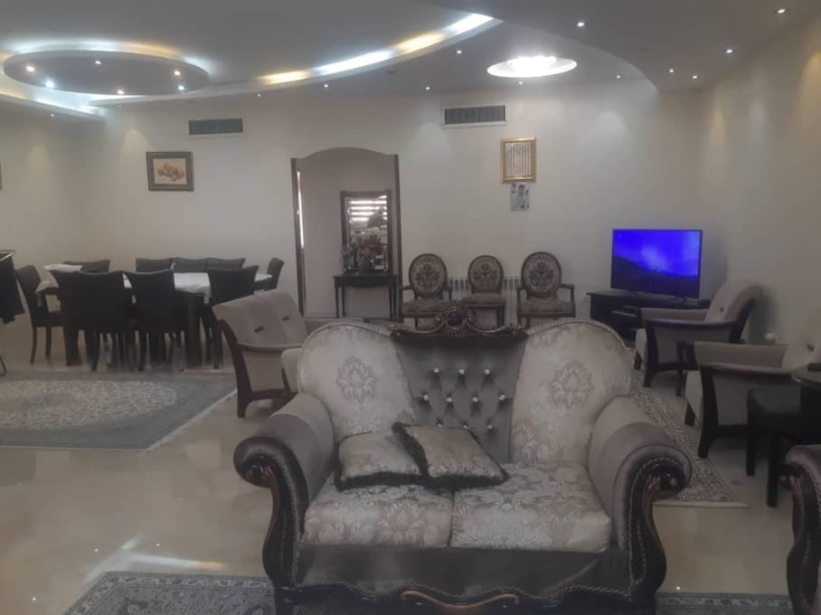 مطهری شمالی - 155 متری 