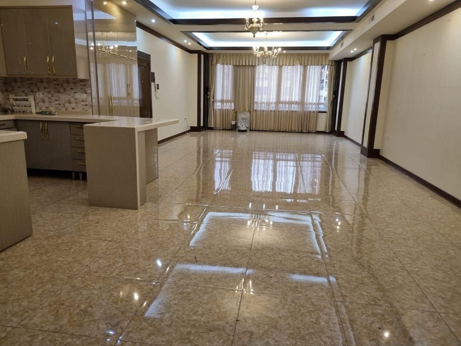 آپارتمان 145 متر / زیر 8 سال /شهرک غرب 
