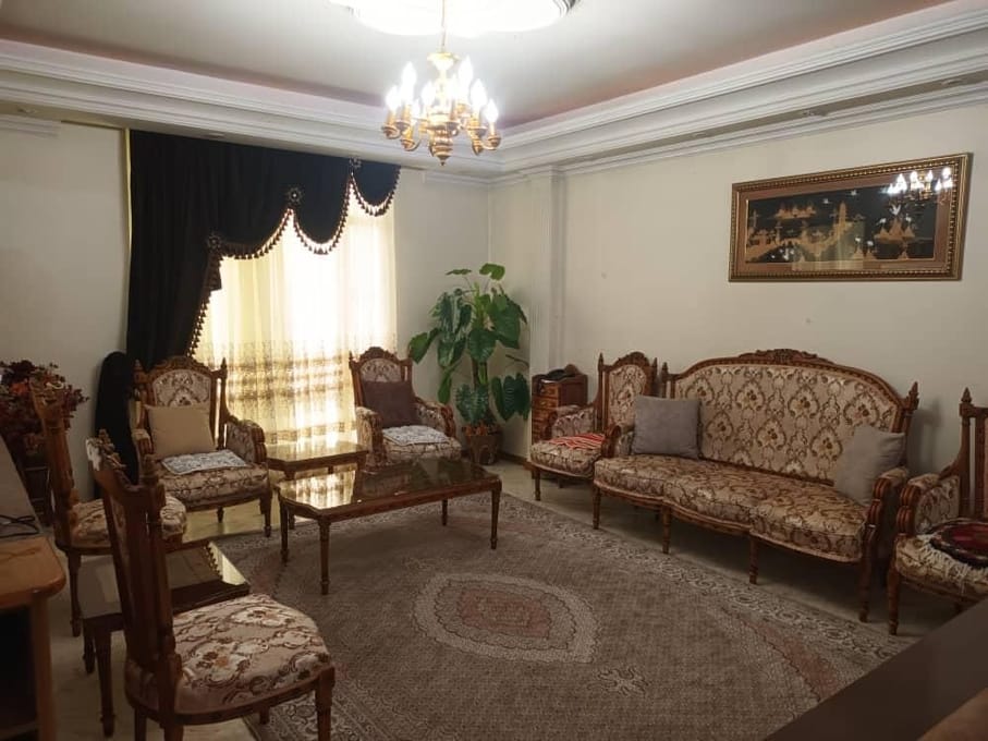 سعادت آباد 140 متر 3 خواب تک واحدی علامه جنوبی