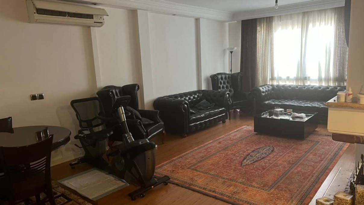 سعادت آباد 135 متر 3 خواب 