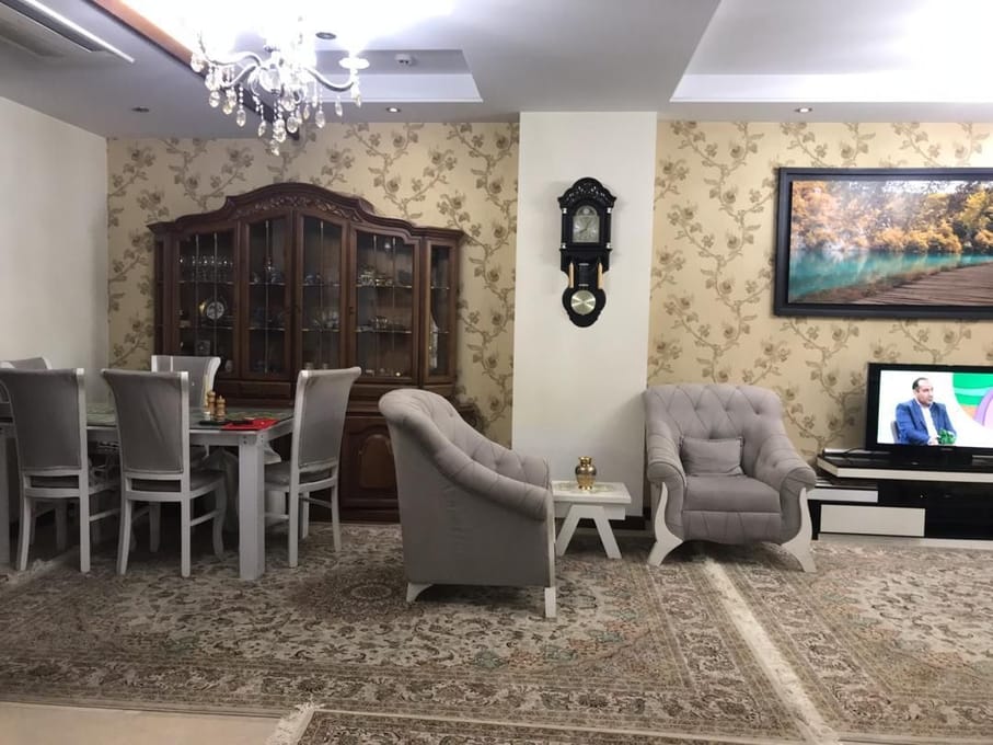 سعادت آباد * نزدیک میدان کاج * 101 متر 2 خواب * تک واحدی 